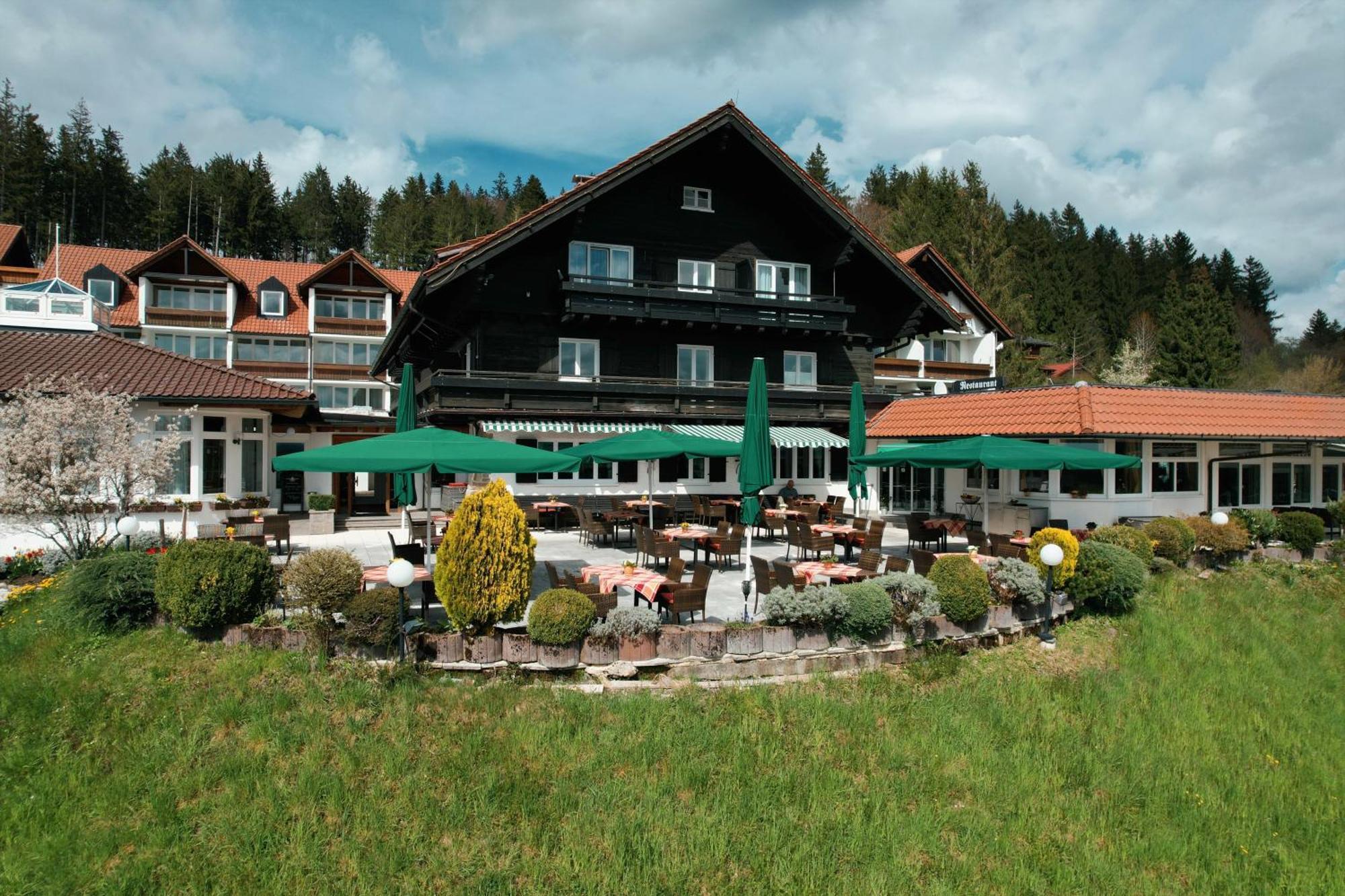 Berghotel Jaegerhof ****S Isny im Allgau Bagian luar foto